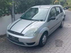 Silber Gebraucht 2005 Ford Fiesta Kleinwagen | 850 € (Guter Preis)