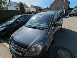 Blau Gebraucht 2006 Opel Zafira Van / Kleinbus | 1.000 € (Guter Preis)