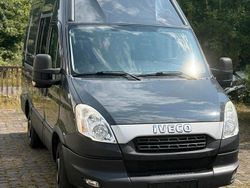Grau Gebraucht 2014 Iveco Daily Van / Kleinbus | 8.300 € (Fairer Preis)