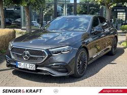 Grau Gebraucht 2025 Mercedes E220 Night Limousine | 67.800 €
