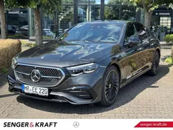 Grau Gebraucht 2025 Mercedes E220 Night Limousine | 71.899 €