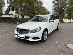 Weiß Gebraucht 2014 Mercedes E250 Elegance Kombi | 8.400 € (Fairer Preis)
