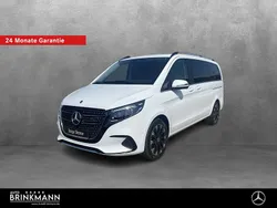 Weiß Gebraucht 2024 Mercedes V220 Avantgarde Van / Kleinbus | 69.199 €