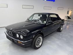 Schwarz Gebraucht 1988 BMW 320 Cabriolet Sport Line Cabrio | 23.990 €
