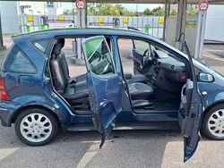 Blau Gebraucht 2001 Mercedes A170 Avantgarde Van / Kleinbus | 1.495 € (Fairer Preis)
