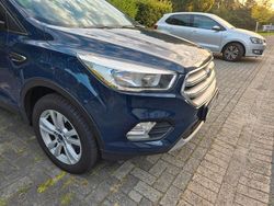 Blau Gebraucht 2017 Ford Kuga SUV | 10.990 € (Fairer Preis)