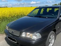 Grau Gebraucht 1999 Volvo V70 Kombi | 3.000 €