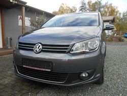 Grau Gebraucht 2010 VW Touran Comfortline Van / Kleinbus | 4.990 € (Fairer Preis)
