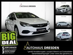 Schneeweiss Gebraucht 2022 Opel Astra Edition Kombi | 15.550 € (Superpreis)