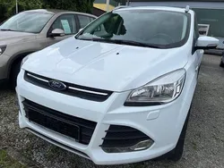 Weiß Gebraucht 2016 Ford Kuga Trend SUV | 10.900 € (Guter Preis)