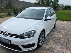 Weiß Gebraucht 2015 VW Golf VII R-line Limousine | 14.400 € (Fairer Preis)