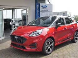 Fantasticredmetallic rot Gebraucht 2024 Ford Puma ST-Line SUV | 27.980 € (Fairer Preis)