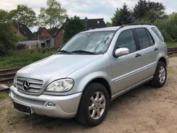 Silber Gebraucht 2005 Mercedes ML270 SUV | 4.950 €