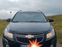 Schwarz Gebraucht 2013 Chevrolet Cruze Limousine | 4.400 € (Etwas zu teuer)