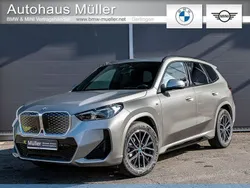 Silber Neu 2025 BMW iX1 M Sport SUV | 48.990 € (Fairer Preis)