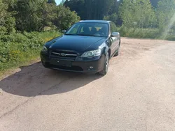 Schwarz Gebraucht 2005 Subaru Legacy Comfort Kombi | 3.900 € (Fairer Preis)