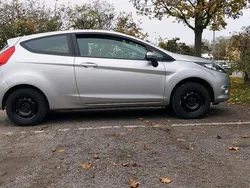 Silber Gebraucht 2012 Ford Fiesta Champions Edition Kleinwagen | 4.500 € (Fairer Preis)