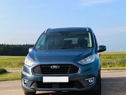Blau Gebraucht 2019 Ford Grand Tourneo Connect Titanium Van / Kleinbus | 19.500 € (Superpreis)