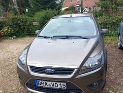 Braun Gebraucht 2008 Ford Focus Cabriolet Trend Cabrio | 2.800 € (Guter Preis)