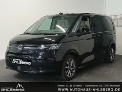 Deep black perleffekt Gebraucht 2023 VW T7 Life Van | 44.900 €