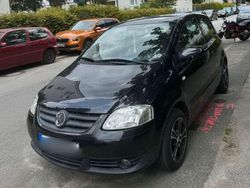 Schwarz Gebraucht 2010 VW Fox Style Kleinwagen | 1.800 € (Fairer Preis)
