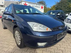 Blau Gebraucht 2004 Ford Focus Trend Kombi | 899 € (Guter Preis)