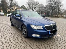Blau Gebraucht 2009 Skoda Superb Limousine | 3.700 € (Fairer Preis)