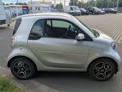 Grau Gebraucht 2020 Smart ForTwo Electric Drive Coupé | 8.995 € (Fairer Preis)