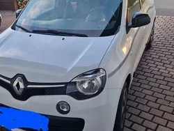 Weiß Gebraucht 2018 Renault Twingo LIMITED Kleinwagen | 7.200 € (Guter Preis)