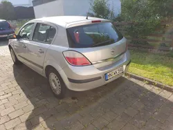 Silber Gebraucht 2004 Opel Astra Limousine | 2.250 € (Fairer Preis)