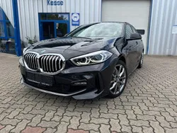 Schwarz Gebraucht 2024 BMW 120 Comfort Edition Kleinwagen | 29.850 € (Guter Preis)