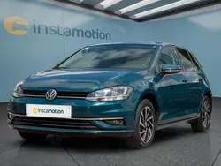 Grün Gebraucht 2018 VW Golf VII Kleinwagen | 16.099 € (Etwas zu teuer)