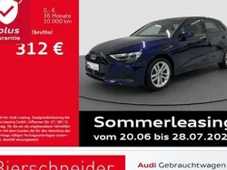 Blau Gebraucht 2024 Audi A3 Sportback Comfort Limousine | 35.450 € (Guter Preis)
