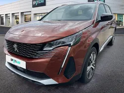 Schwarz Gebraucht 2023 Peugeot 5008 Allure Van / Kleinbus | 27.590 € (Guter Preis)