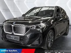 Black sapphire Neu 2025 BMW iX1 M Sport SUV | 58.590 € (Fairer Preis)