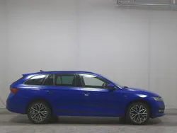 Blau Gebraucht 2022 Skoda Octavia Clever Kombi | 18.480 € (Superpreis)