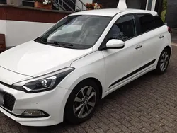 Weiß Gebraucht 2017 Hyundai i20 Style Limousine | 8.900 € (Guter Preis)