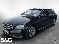 Metalliclack obsidianschwarz Gebraucht 2019 Mercedes E220 Avantgarde Kombi | 28.477 € (Fairer Preis)