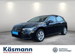 Schwarz (grenadillschwarz metallic) Gebraucht 2024 VW Golf VIII Life Limousine | 22.460 € (Guter Preis)