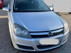 Silber Gebraucht 2005 Opel Astra Elegance Kombi | 1.750 € (Guter Preis)