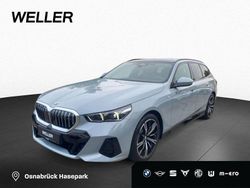 Brooklyn grau (grau) Gebraucht 2025 BMW 520 M Sport Kombi | 55.950 € (Superpreis)