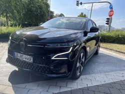 Blackpearlschwarz Gebraucht 2022 Renault Mégane Evolution Limousine | 33.900 € (Teuer)