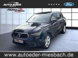 Onyx black (metallic) Gebraucht 2024 Volvo XC40 Core SUV | 33.290 € (Guter Preis)