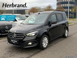 Schwarz Gebraucht 2024 Mercedes T180 Van / Kleinbus | 33.310 € (Teuer)