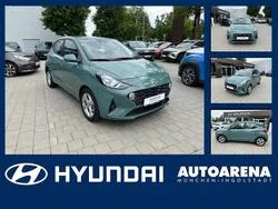 Mangrove green / mic Gebraucht 2023 Hyundai i10 Trend Kleinwagen | 14.975 € (Guter Preis)