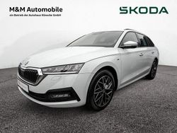Weiß Gebraucht 2022 Skoda Octavia Clever Kombi | 25.390 € (Teuer)