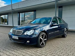 Blau Gebraucht 2006 Mercedes C230 Limousine | 3.599 €