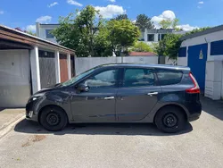 Schwarz Gebraucht 2011 Renault Scénic III Van / Kleinbus | 5.350 €