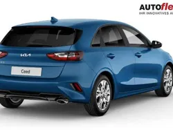 Blue flame metallic Neu 2025 Kia Ceed Vision Limousine | 23.858 € (Fairer Preis)