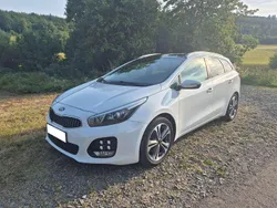 Weiß Gebraucht 2017 Kia Ceed Sportswagon GT-Line Kombi | 10.700 € (Fairer Preis)